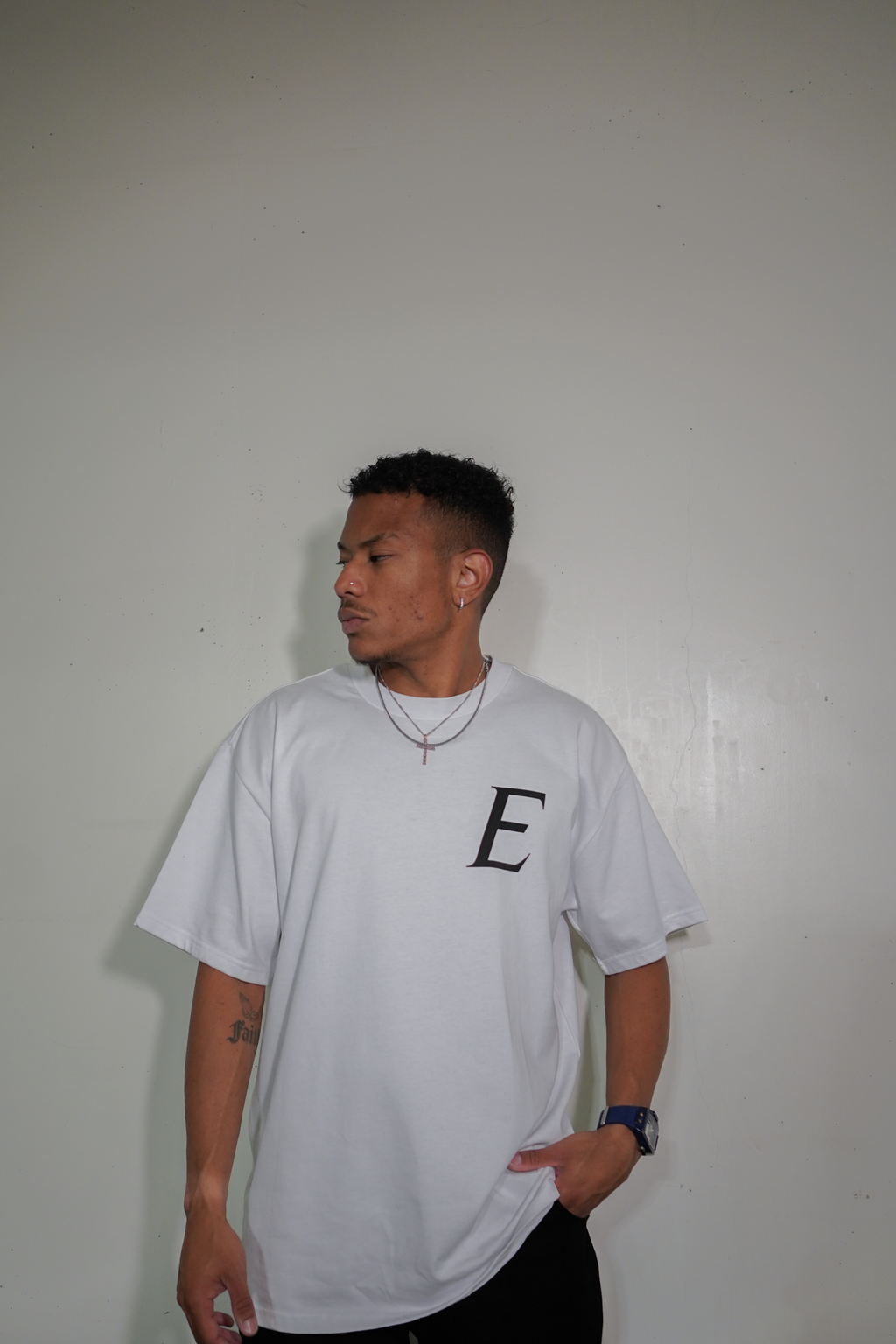 EXCEED - STAPLE TEE (WHITE)