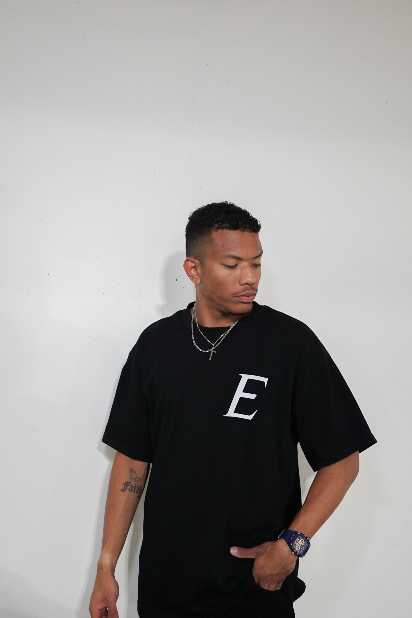EXCEED - STAPLE TEE (BLACK)