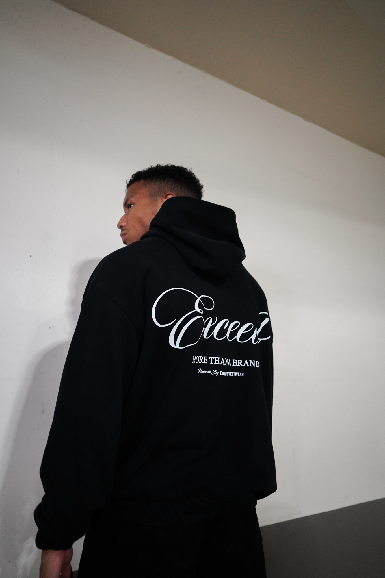 EXCEED - STAPLE HOODIE (BLACK)