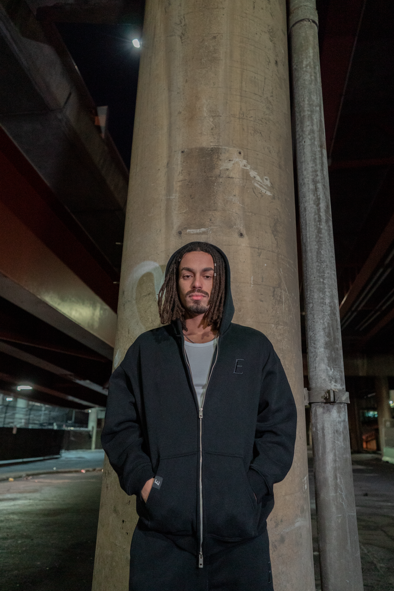 EXCEED - ZIP HOODIE BLACK