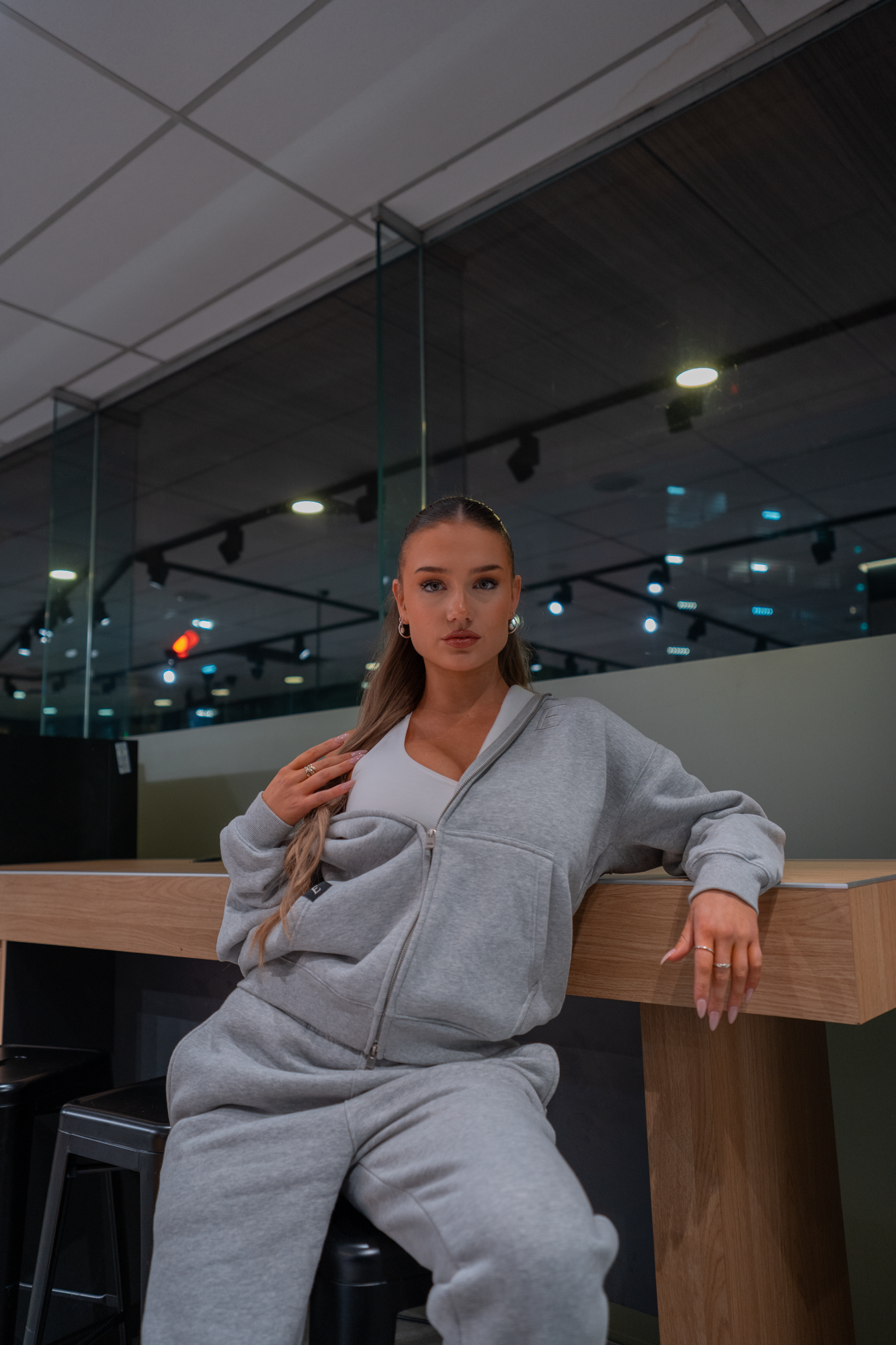 EXCEED - ZIP HOODIE GREY