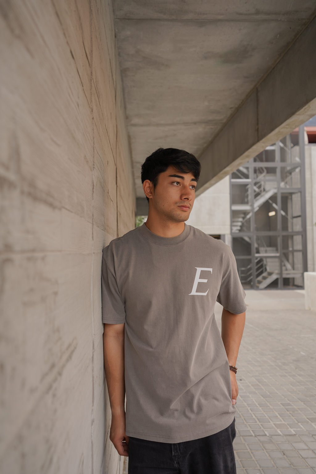 EXCEED - STAPLE TEE (WARM GREY)