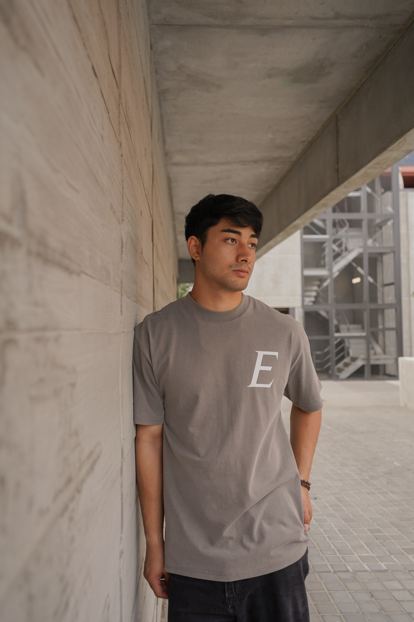 EXCEED - STAPLE TEE (WARM GREY)