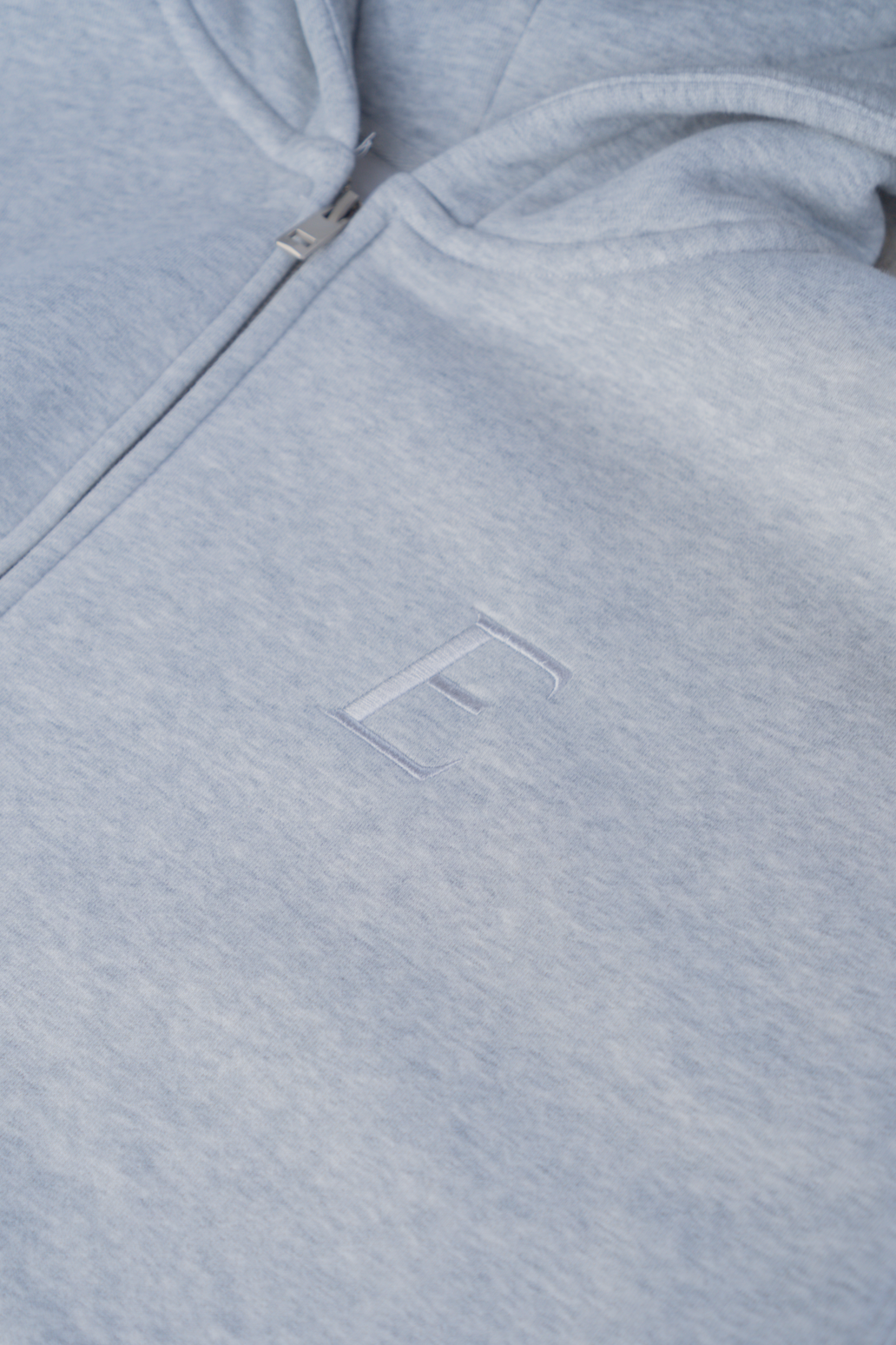 EXCEED - ZIP HOODIE GREY